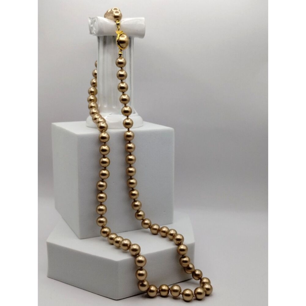 Vintage Stunning Necklace of Golden Colored Glass Beads of Medium Size